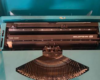 Smith-Corona Super-G Ghia Design Typewriter