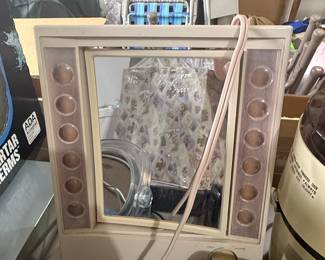 Clairol True-to-Light Makeup Mirror LM-7