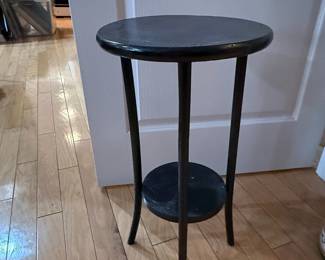 Bentwood Round Tiered Plant Stand