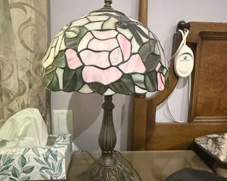 Tiffany Style Dragonfly and Rose Stained Glass Table Lamp