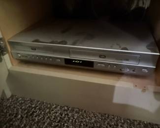 Samsung DVD-V4600 DVD/VCR Combo Player