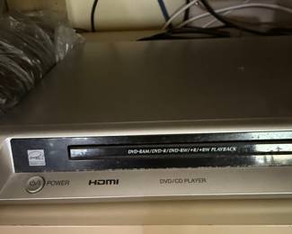 Panasonic DVD-S52 DVD/CD Player