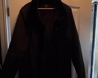Gallery Woman Faux Fur Collar Coat