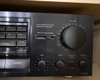 Onkyo TX-840 Quartz Synthesized Tuner Amplifier
