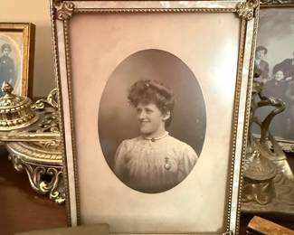 Vintage Mother of Pearl Inlay Picture Frame