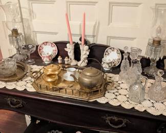 Brass, glasswares 