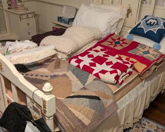 Antique Quilts 