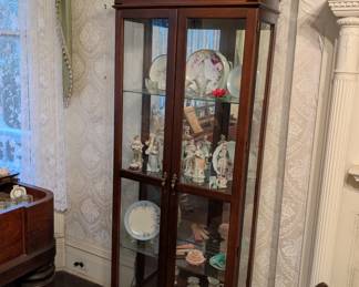 Curio cabinet 