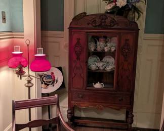 China cabinet 