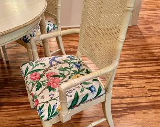 Wonderful vintage turned bamboo table with 4 chairs (2 arm/2 straight) and 2 additional leaves (detail)...