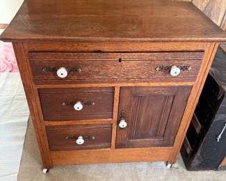 Wash stand