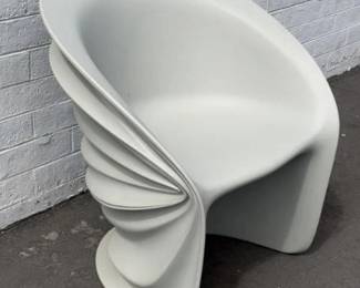 modesty armchair