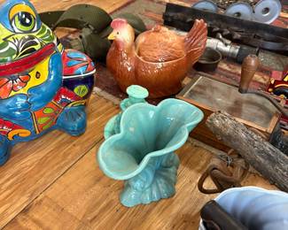 Miscellaneous ceramic items