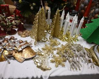 gold christmas ornaments