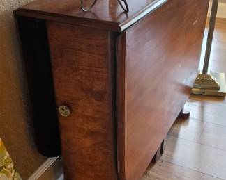 Drop Leaf Antique Table with Storage 