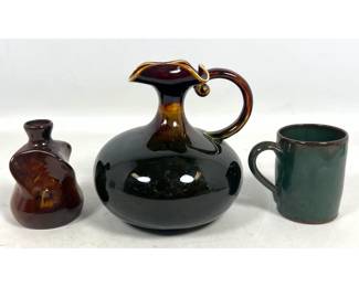 Lot 1879 3pc American Art Pottery lot with Hampshire Pottery jug by J.S. Taft and Company, Old Sturbridge Vil