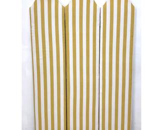 Lot 1674 Decorator 3 Panel Fabric Folding Screen Room Divider.