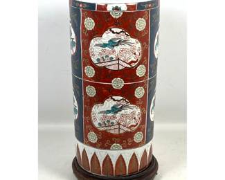 Lot 1814 Large Japanese Imari Porcelain Umbrella Stand with Bird and Flower Decoration. Fitted Wooden Base