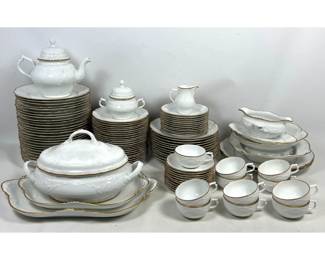 Lot 2028 107pc Rosenthal SelbBavaria Sanssouci China Dish set. Dishes. Manufacturer Rosenthal SelbBavaria