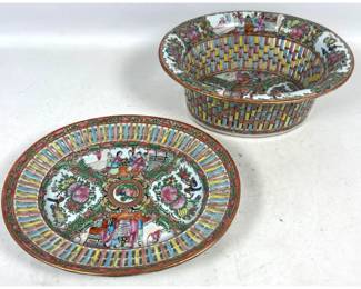 Lot 1838 2pcs Chinese Export Rose Medallion Porcelain Reticulated Fruit Basket and Matching Underplate. Marke