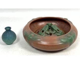 Lot 1891 2pc Van Briggle Art Pottery lot including dragonfly console bowl with frog insert and miniature ombr