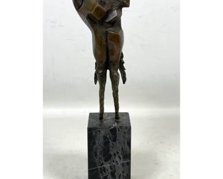 Lot 1671 STAVRI KALINOV Bulgarian Attributed Bronze Figural Sculpture. Violinist. Modernist cubist sculptur