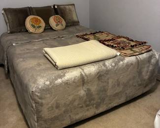 Custom queen fitted comforter and Throw pillows