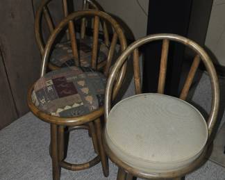3 Bar Stools