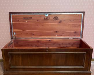 Lane Cedar Chest