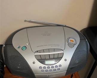 Sony CFD-S300 Boombox CD Player