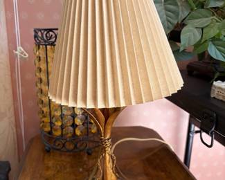 Gold Metal Floral Table Lamp
