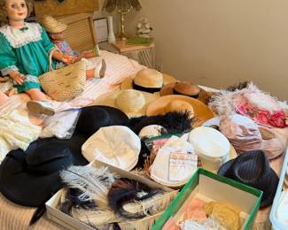 Vintage Fashion Hats & Accessories