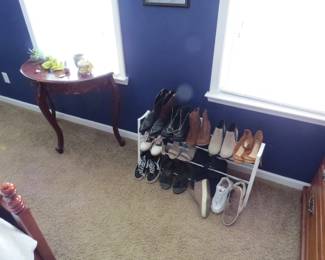 Console table, shoe rack and shoes