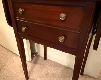 Federal Style Mahogany Pembroke Table