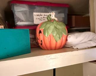 Fitz and Floyd Harvest Halloween Pumpkin Tureen with Mouse Lid