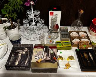 Wine accessories & whimsical plates