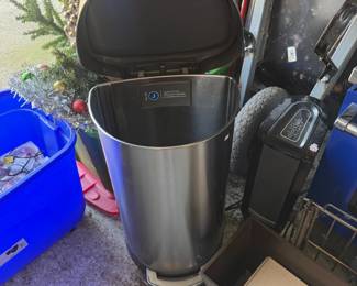 Trash Can