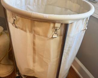 Rolling Hamper