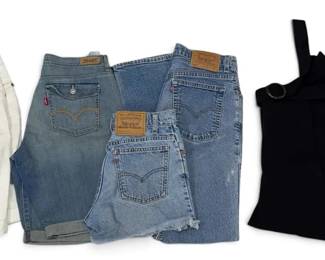 Womens Levis Jeans  Worthington Capris