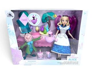NEW Alice In Wonderland Tea Party Play Set