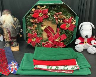 Christmas Decor Linens