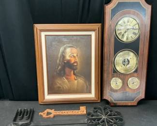 Boluva Clock, Key Decor, Mural