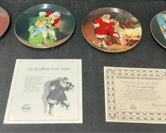 The Sundblom Santa Series Plate Set