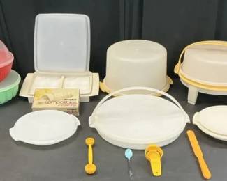 Tupperware, Nordic Ware, Pyrex