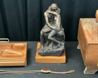The Kiss Sculpture, Kiwi Shoe Shine, More