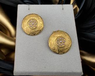 Vintage Venue USA ClipOn Earrings