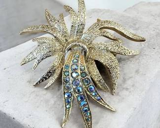 Vintage Gold Tone Sunburst Brooch Aurora Borealis Rhinestone Floral Statement Brooch