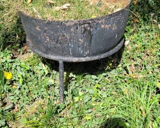 Cast iron cauldron