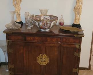 Asian side cabinet