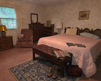 King size bed